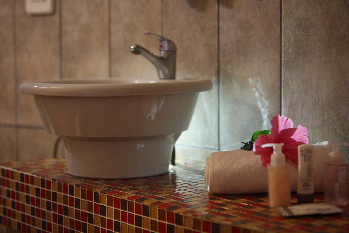 Rondavel bathroom